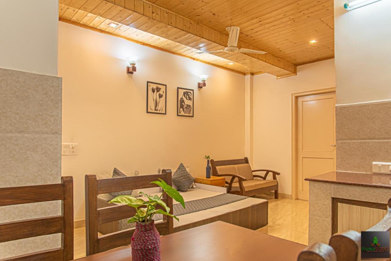 The Western Heights I Serviced Apartments I Pvt Balcony I Lift I Peacefull Area I Family Accomodation I Kasauli I By Exotic Stays Extérieur photo