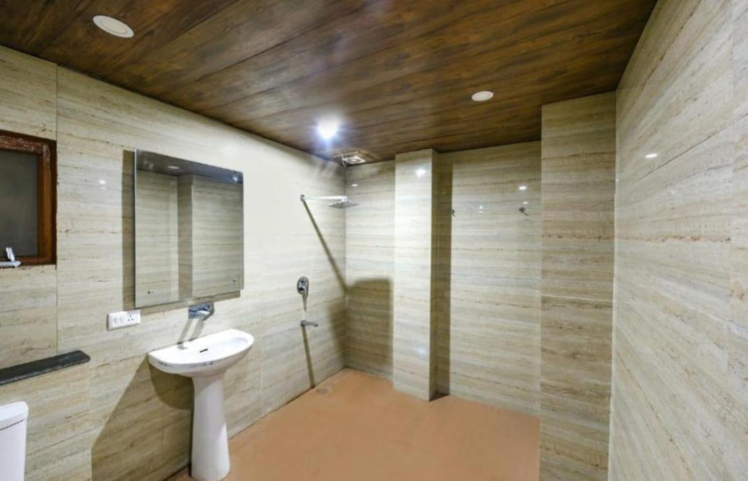 The Western Heights I Serviced Apartments I Pvt Balcony I Lift I Peacefull Area I Family Accomodation I Kasauli I By Exotic Stays Extérieur photo