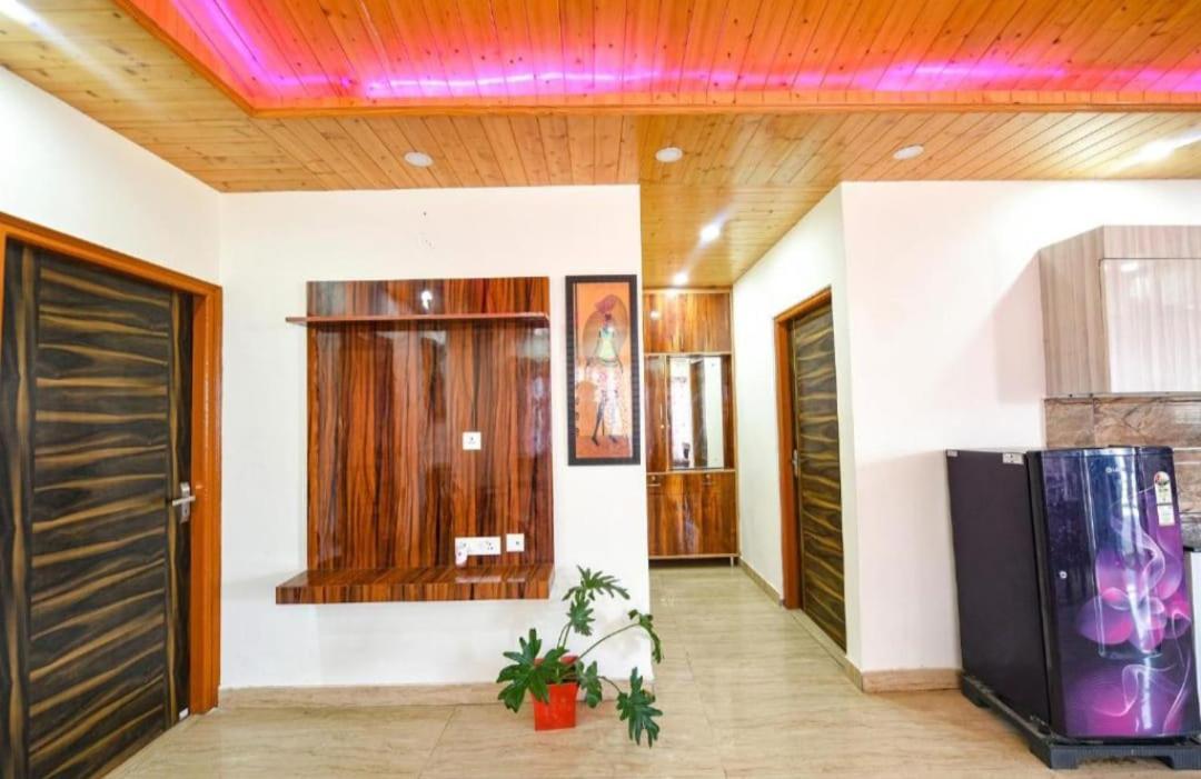 The Western Heights I Serviced Apartments I Pvt Balcony I Lift I Peacefull Area I Family Accomodation I Kasauli I By Exotic Stays Extérieur photo